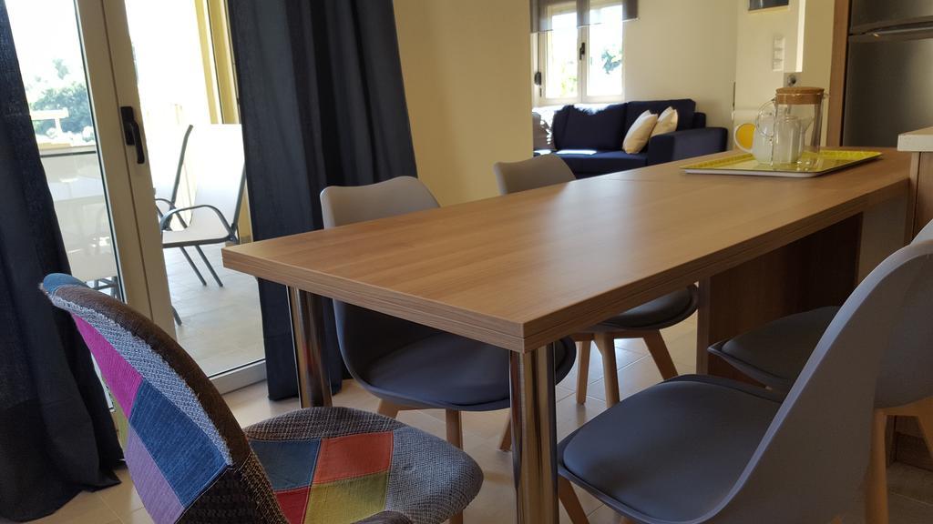 Home Skouloudi Dhrámia Pokoj fotografie