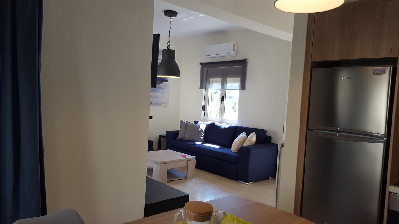 Home Skouloudi Dhrámia Exteriér fotografie